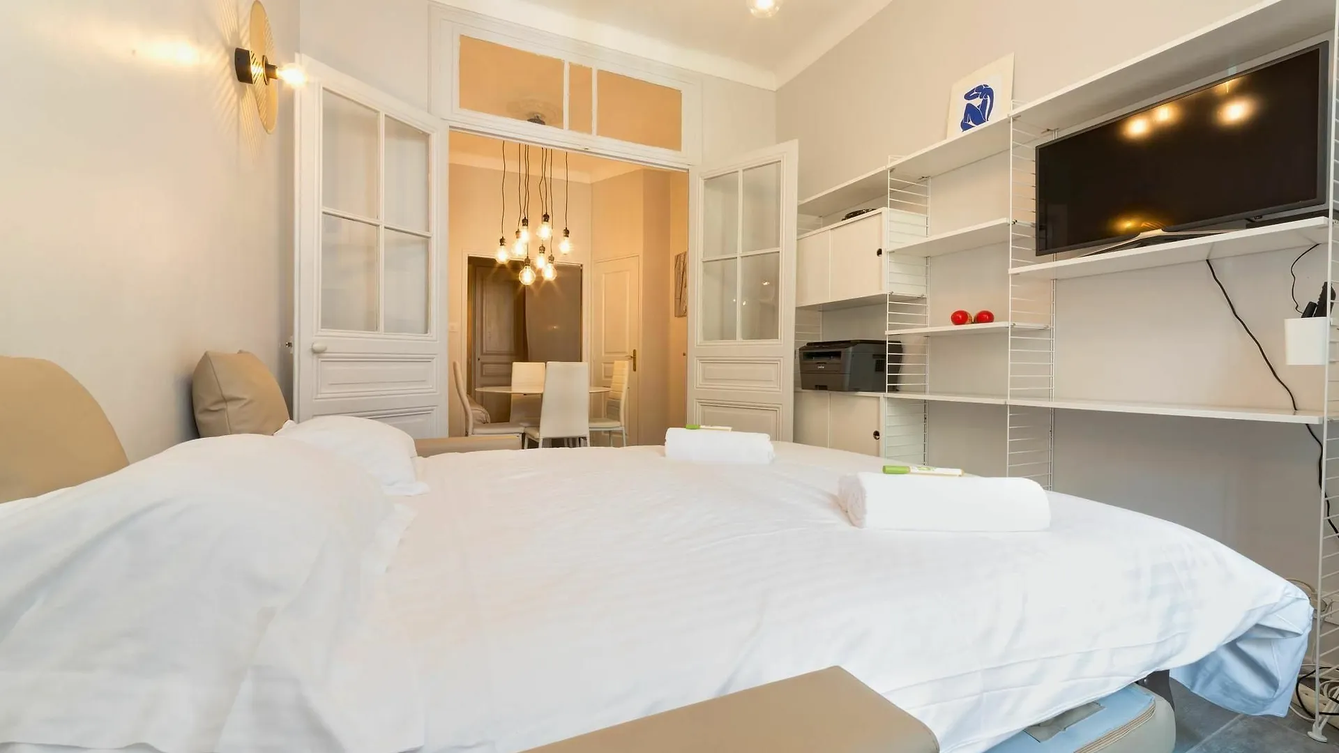 The Boat Apartment 1 Cannes